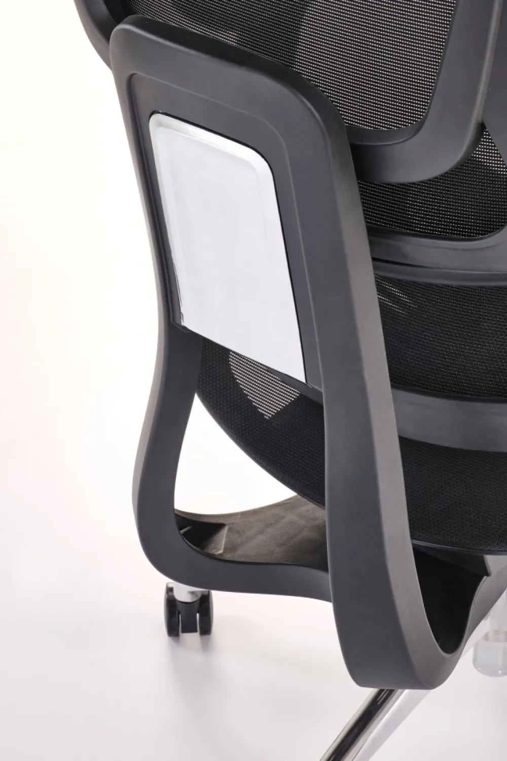 Halmar Fotele*CASPER fotel gabinetowy czarny (1p=1szt)1 sztuka