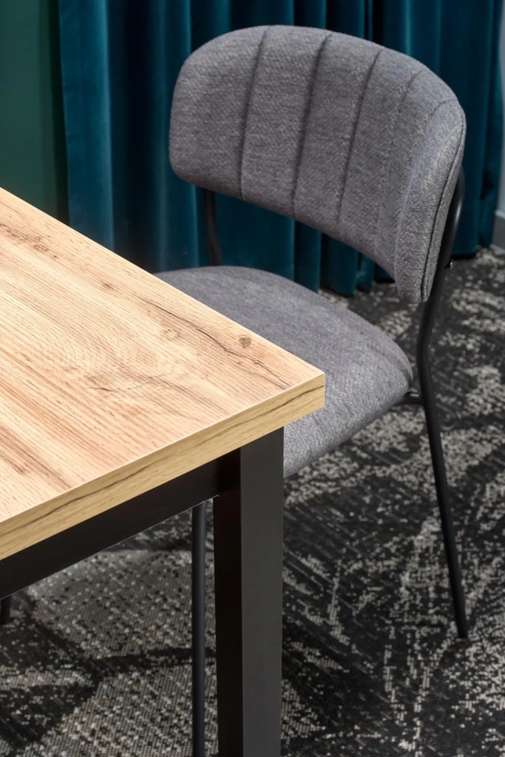 Halmar Stoły*COBALT stół kolor dąb wotan/czarny (1p=1szt)1 sztuka