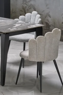 Halmar Stoły*FELIX stół rozkładany, blat - popielaty marmur, nogi - czarny (2p=1szt)1 sztuka