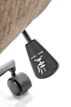 Halmar Fotele*FLORES fotel obrotowy, jasny brąz (1p=1szt)1 sztuka