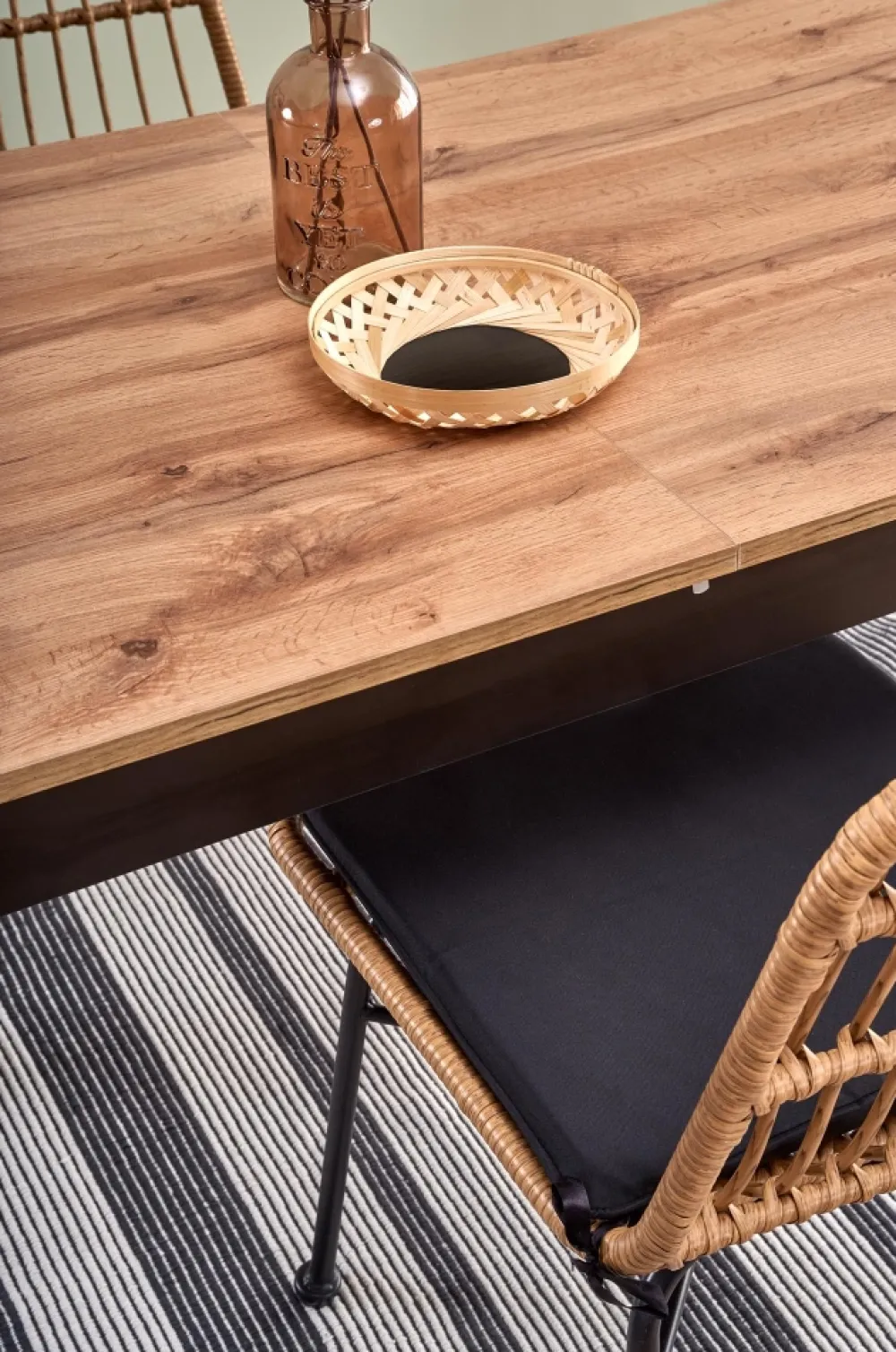 Halmar Stoły*GREG stół rozkładany kolor dąb wotan/czarny (1p=1szt)1 sztuka