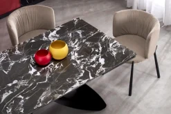 Halmar Stoły*HILARIO stół rozkładany, blat - czarny marmur, nogi - czarny (3p=1szt)1 sztuka