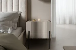 Bogart Szafki I Regały Do Biura|Szafki I Regały Do Pokoju Młodzieżowego*MALMI Szafka nocna 45 1SZ - cashmere / crema bianca / czarne nogi