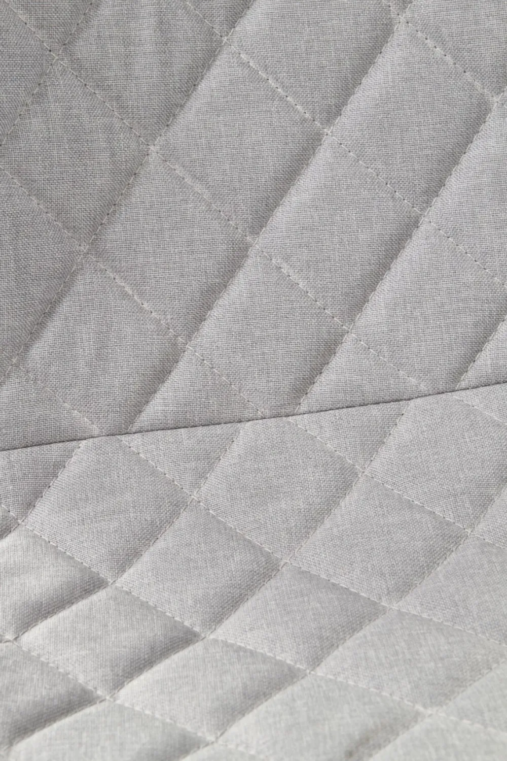 Halmar Fotele*MATRIX 3 fotel młodzieżowy jasny popielaty / biały (1p=1szt)1 sztuka