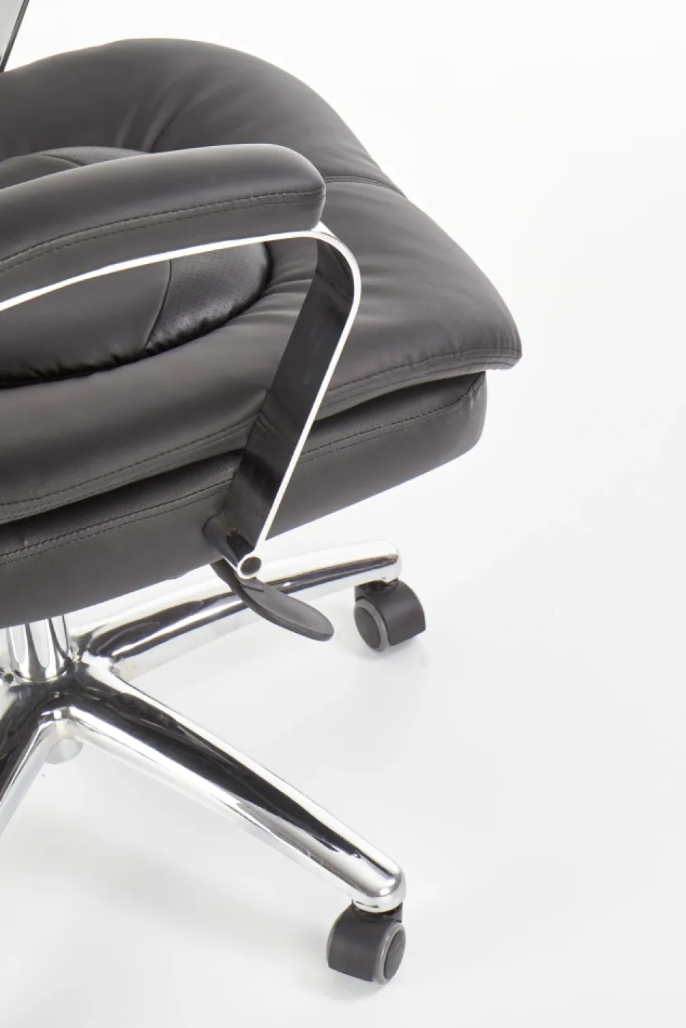 Halmar Fotele*QUAD fotel gabinetowy czarny1 sztuka