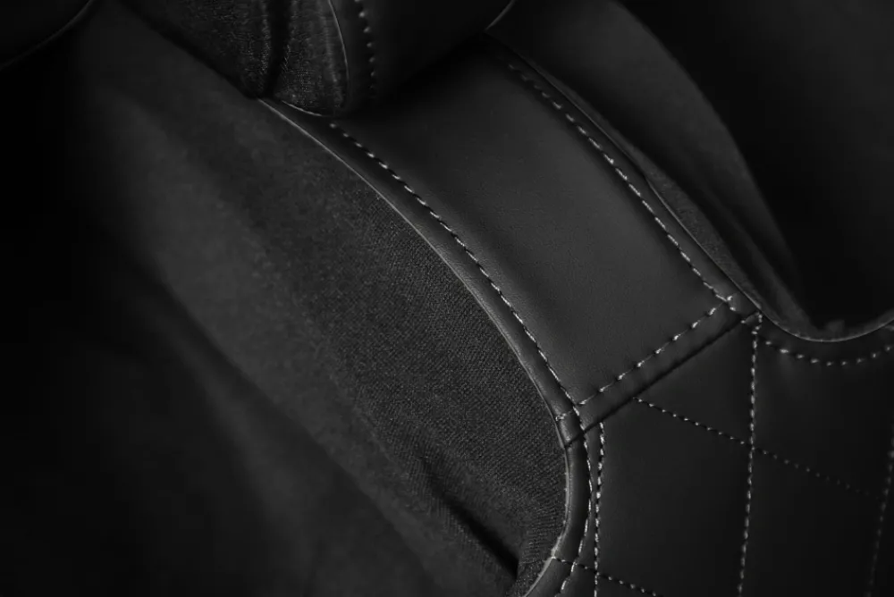 Halmar Fotele*SOLARIA fotel wypoczynkowy z funkcją masażu i podgrzewania, czarny (1p=1szt)1 sztuka