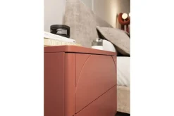 Bogart Szafki I Regały*SONATIA II SZAFKA NOCNA 45 2SZ - burgund / nogi kule