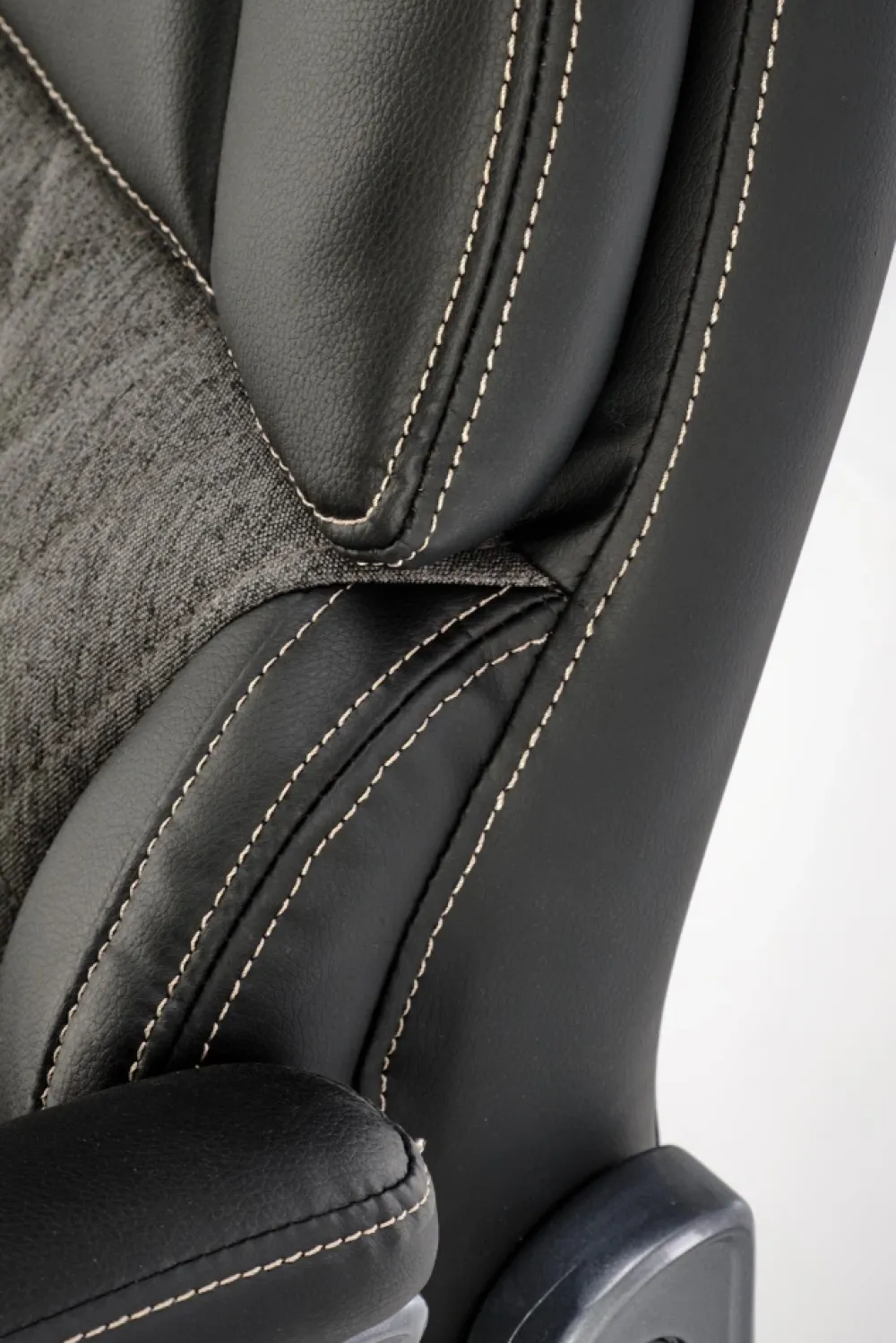 Halmar Fotele*STEVEN fotel gabinetowy czarny / popielaty (1p=1szt)1 sztuka